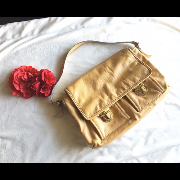 ✨PRICE CUT TODAY ONLY!✨ Marc Jacobs leather purse