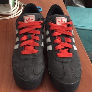 Adidas Samoa