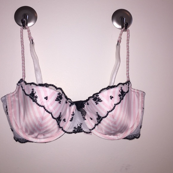 VS bra and garter size 32d