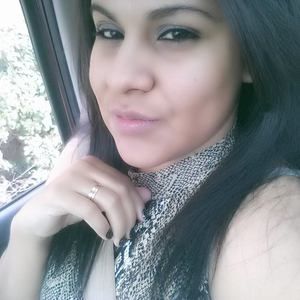 Meet your Posher, Anahi