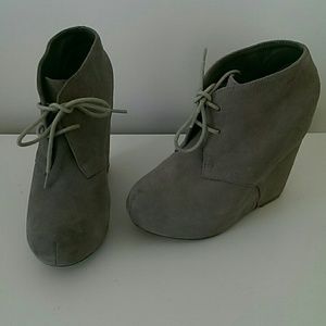 Steve Madden Gray Booties