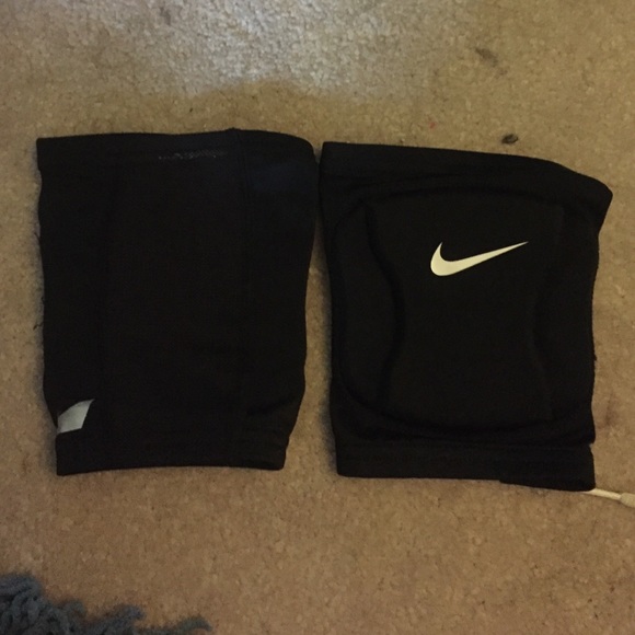 Nike volleyball knee pads