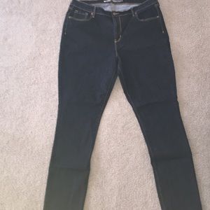 Size 18 Tall Old Navy curvy skinnies