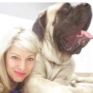 Meet your Posher, Holly