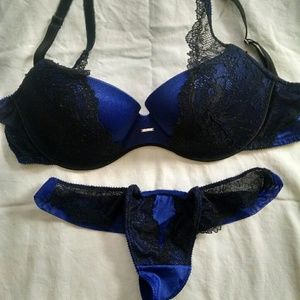 VS push-up satin & lace demi set