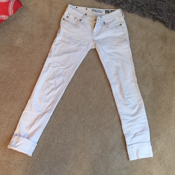 Miss Me embroidered white skinnies