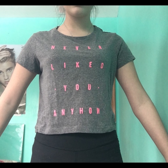 shirt sleeve crop top cute