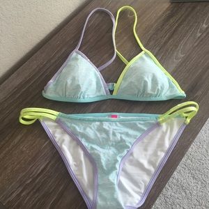 NWOT cross-back bikini from VS!