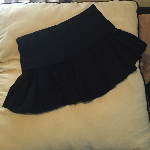Black fold over mini skirt - Picture 1 of 1