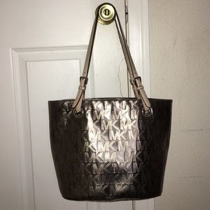 Michael kors tote