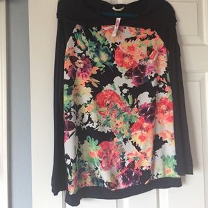12 PN by Mon Ami lightweight navy floral top