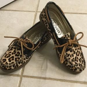 Sperry leopard print