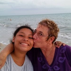 Meet your Posher, Paula