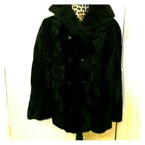 🌻NEW PRICE👏Vintage fur cape/coat circa 1950/60s