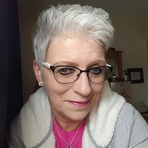 Meet your Posher, Deborah