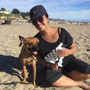 Meet your Posher, Cynthia