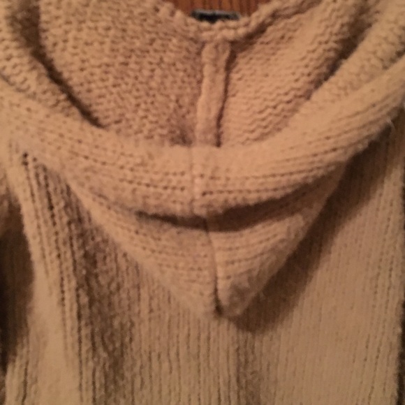 Rampage hoodie, perfectly clean, no odors - Picture 2 of 4