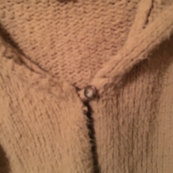 Rampage hoodie, perfectly clean, no odors - Picture 3 of 4