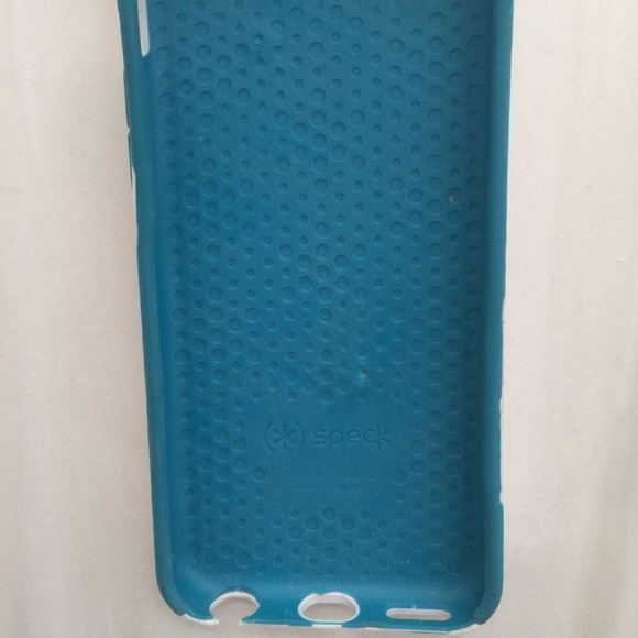 2 iPhone 5 c cases - Picture 2 of 3