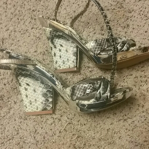 Jimmy Choo snake skin heels - Picture 3 of 4