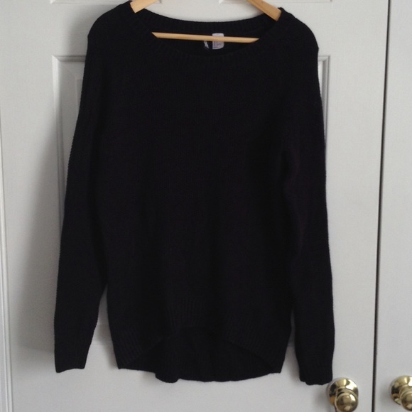 H&M Sweaters - Simple Black Sweater