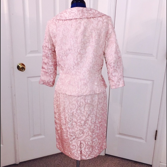 Neumann Marcus Exclusive Suit - Picture 2 of 4