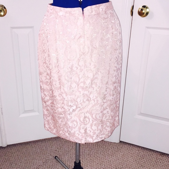 Neumann Marcus Exclusive Suit - Picture 4 of 4