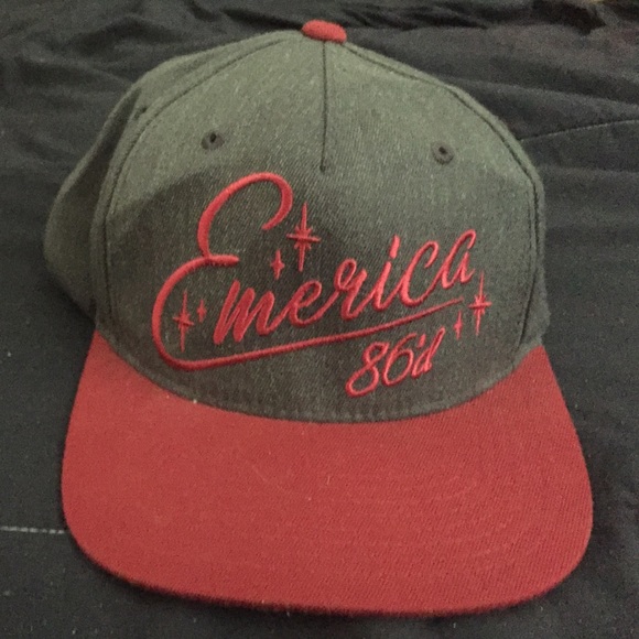 Snapback - Picture 4 of 4