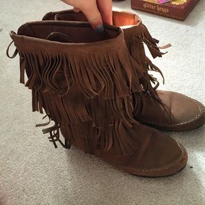 Moccasin boots