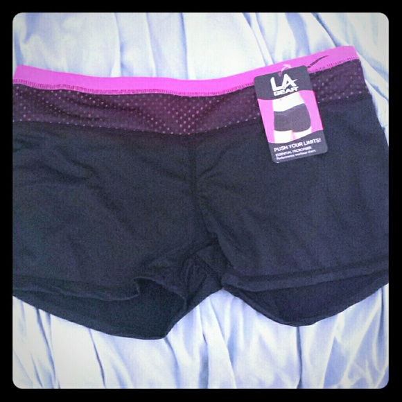 NWT work out shorts / yoga shorts - sz M