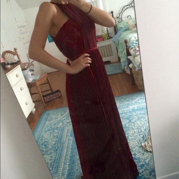 Blake Lively inspired prom dress - Picture 2 of 3