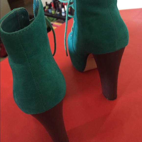 Booties - Picture 4 of 4