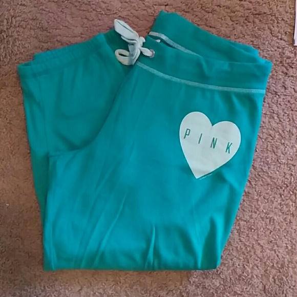 A great comfy pair of PINK crop pants/joggers