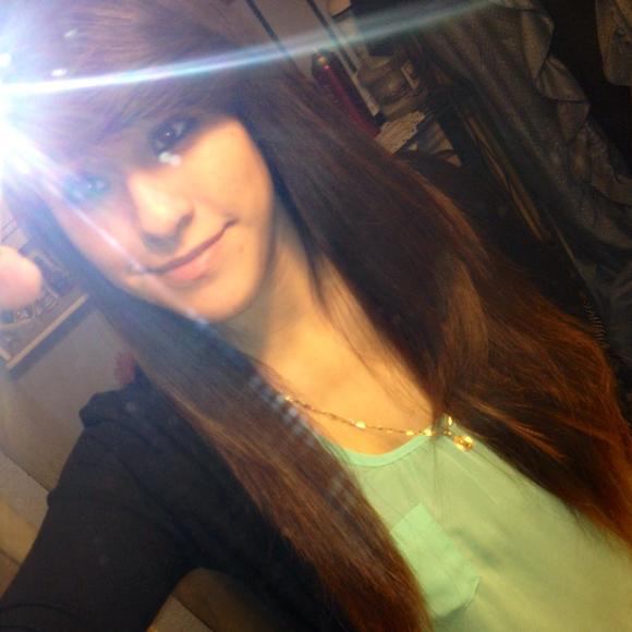 Meet your Posher, Jessica - Picture 1 of 1