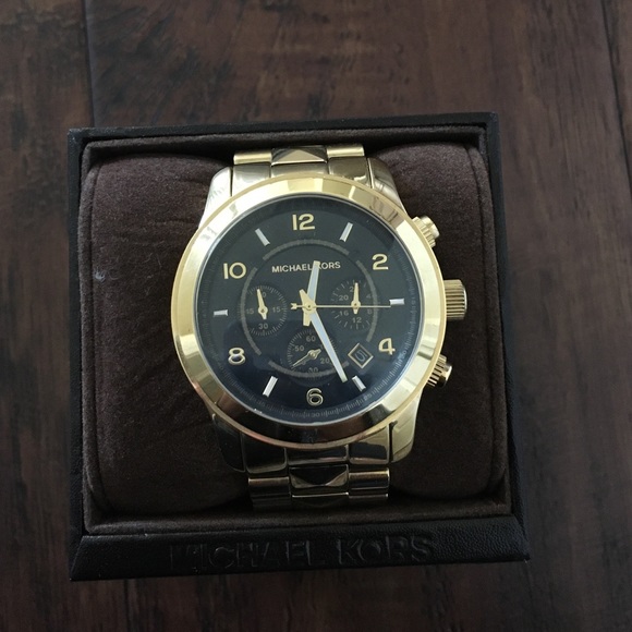 MICHAEL Michael Kors Accessories - 🚨SOLD🚨Michael Kors Oversize Pyramid-Stud Watch