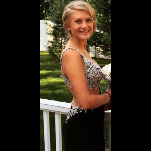 Amazing black prom dress! - Picture 2 of 2