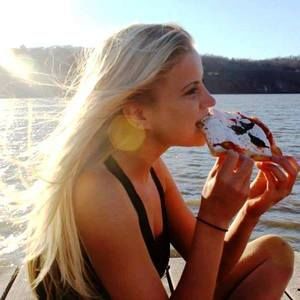 Meet your Posher, Rose