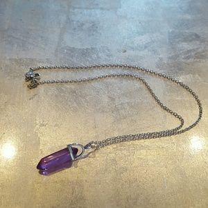 Purple pendant necklace