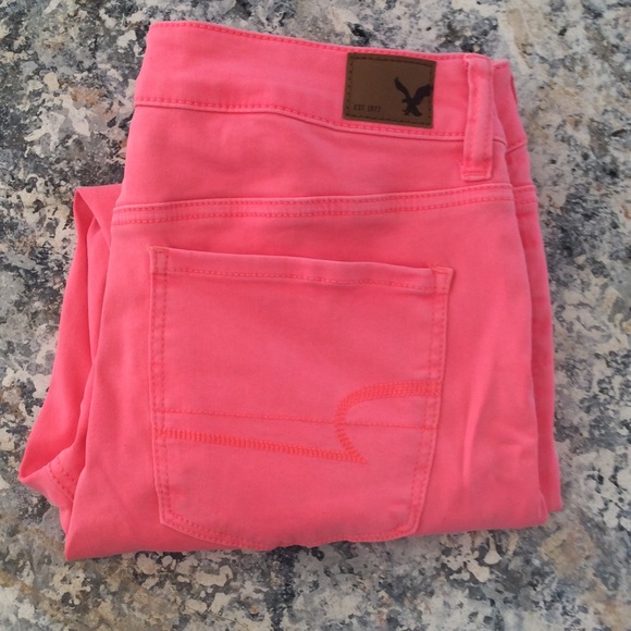 American Eagle Outfitters Denim - Bright neon pink jeggings American eagle