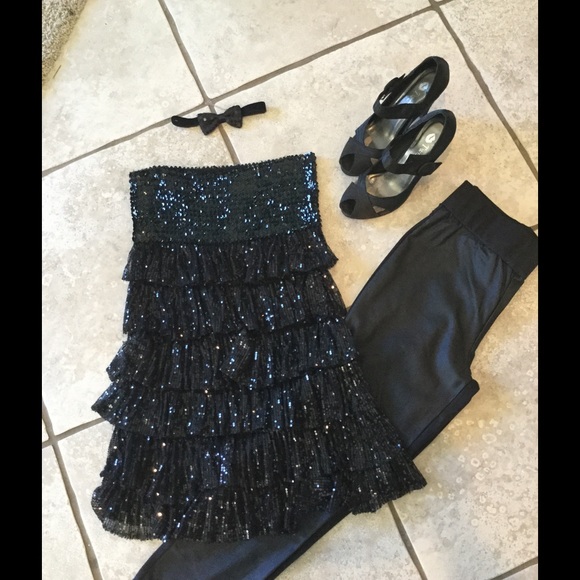 Black sequins  mini dress - Picture 1 of 3