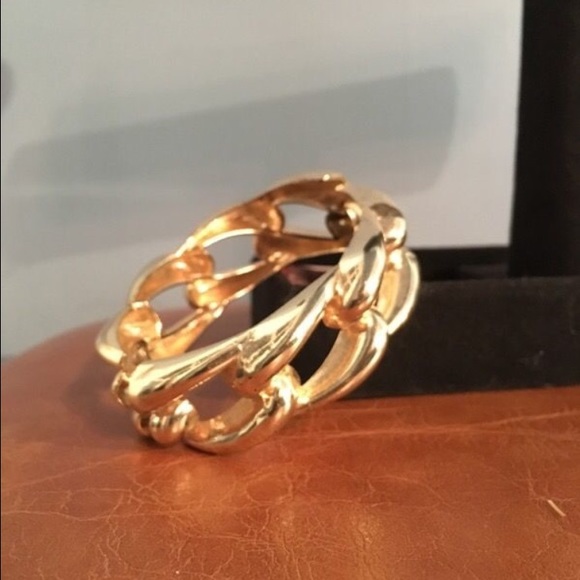 ⚡️PRICE CUT⚡️Gold Chainlink Cuff