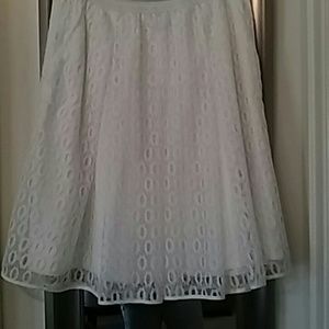 Lace skirt