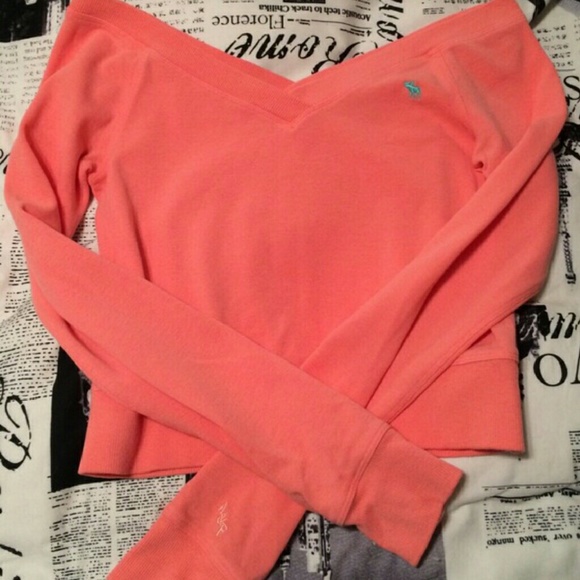 Abercrombie & Fitch crop top
