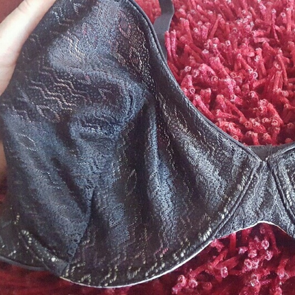 💧PRICE DROP💧Brand New Victorias Secret Bra