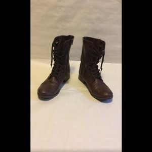 SALE Like new Candies chocolate brown size 10