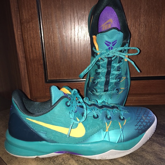 Nike Sneakers - Picture 1 of 3