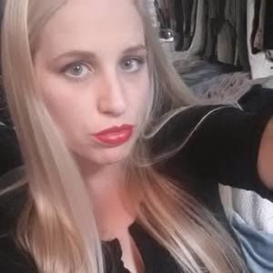 Meet your Posher, Ashlie