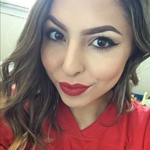 Meet your Posher, Lily