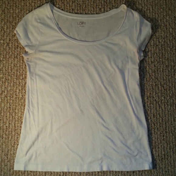 White tee