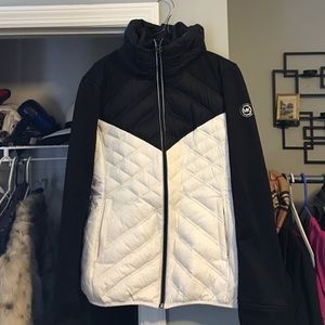 Michael Kors white and black short puffy down coat